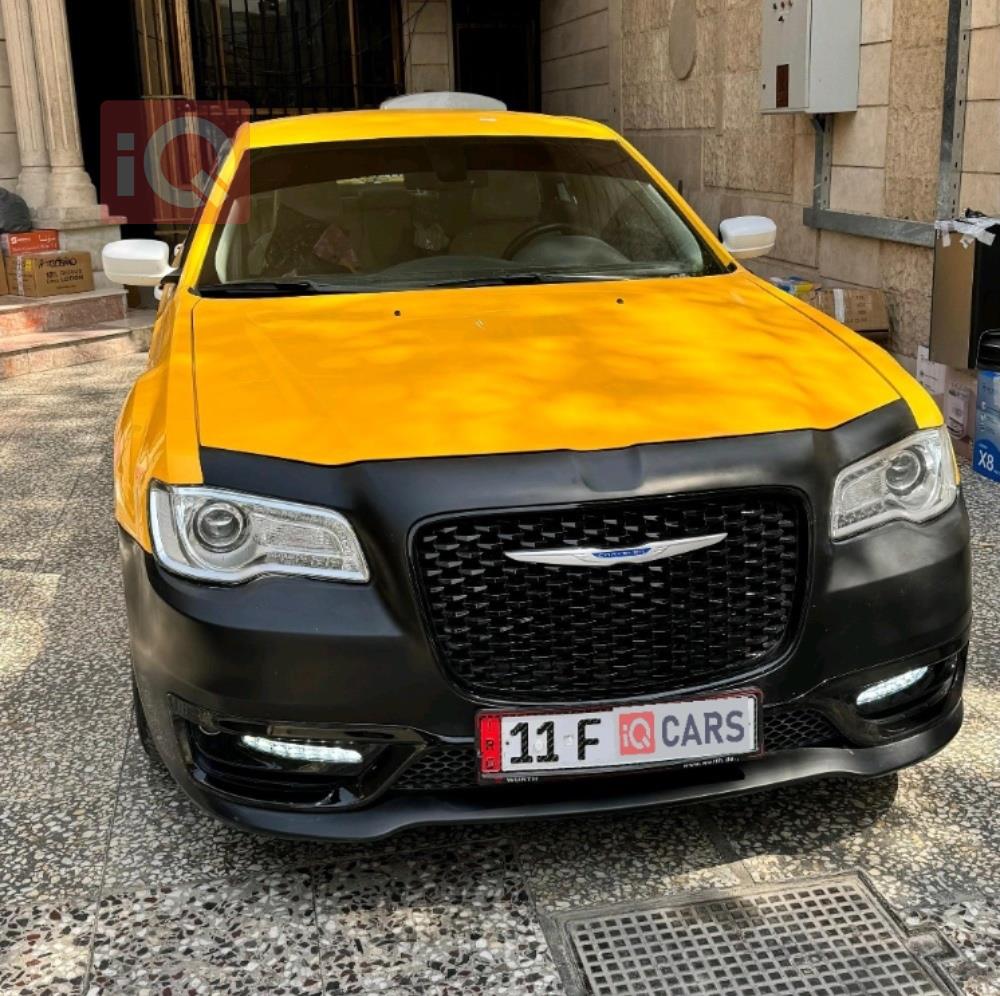 کرایسلەر 300